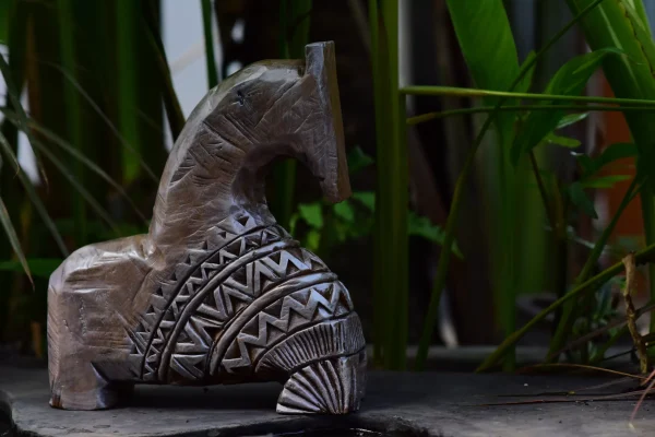 SOC_8647 Ngựa Gỗ Decor – Carved Motif Sculpture